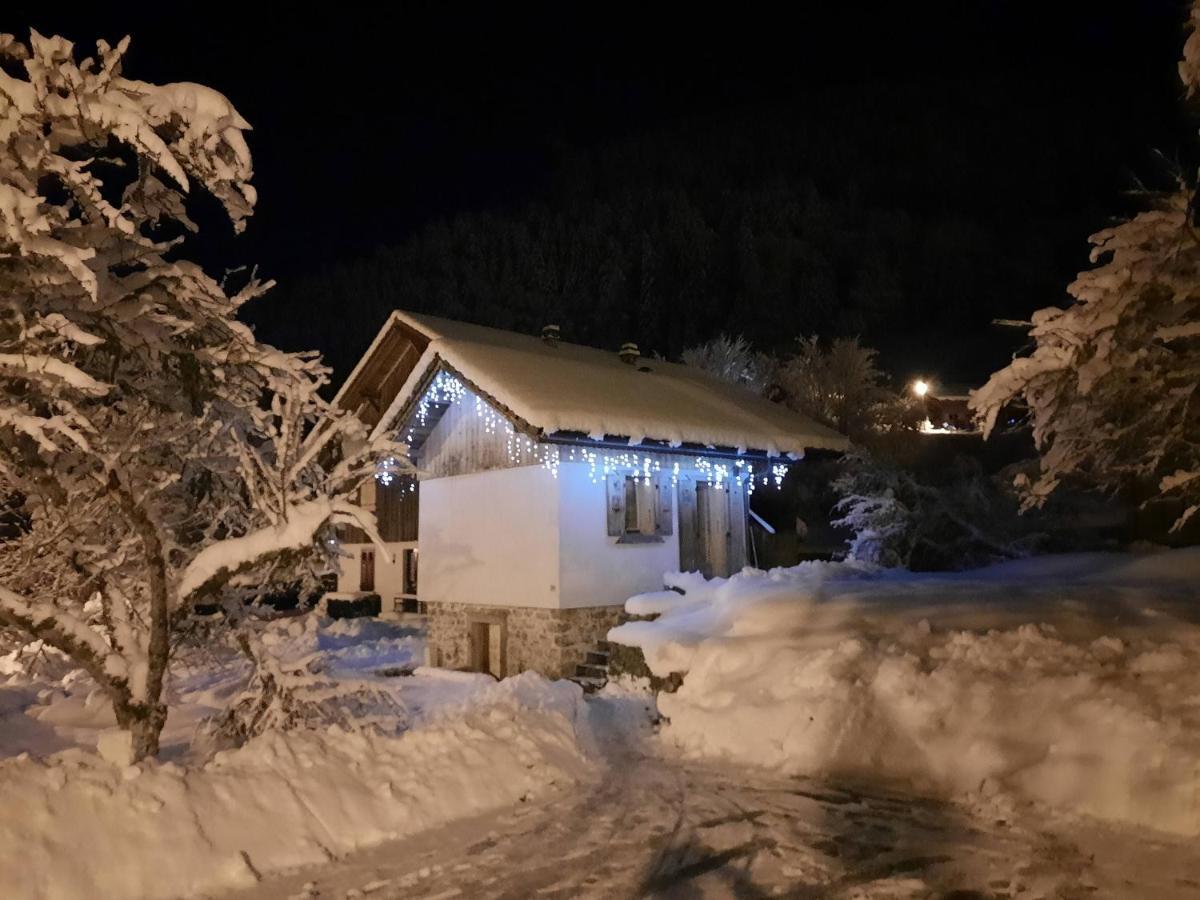Le Petit Caboin Pension Seytroux Buitenkant foto