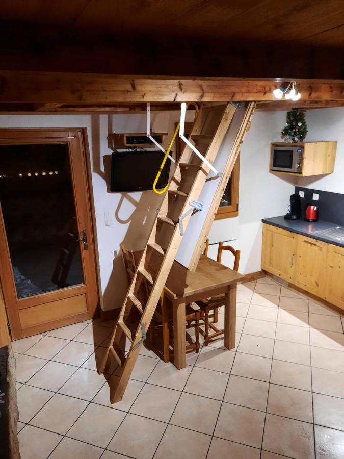 Le Petit Caboin Pension Seytroux Buitenkant foto